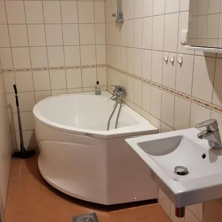 Lejlighed Foorum Citycenter Flat With Big Bathtub & Balcony Tallinn